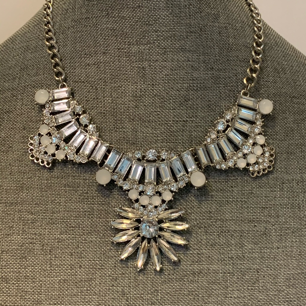Sliver Crown Necklace